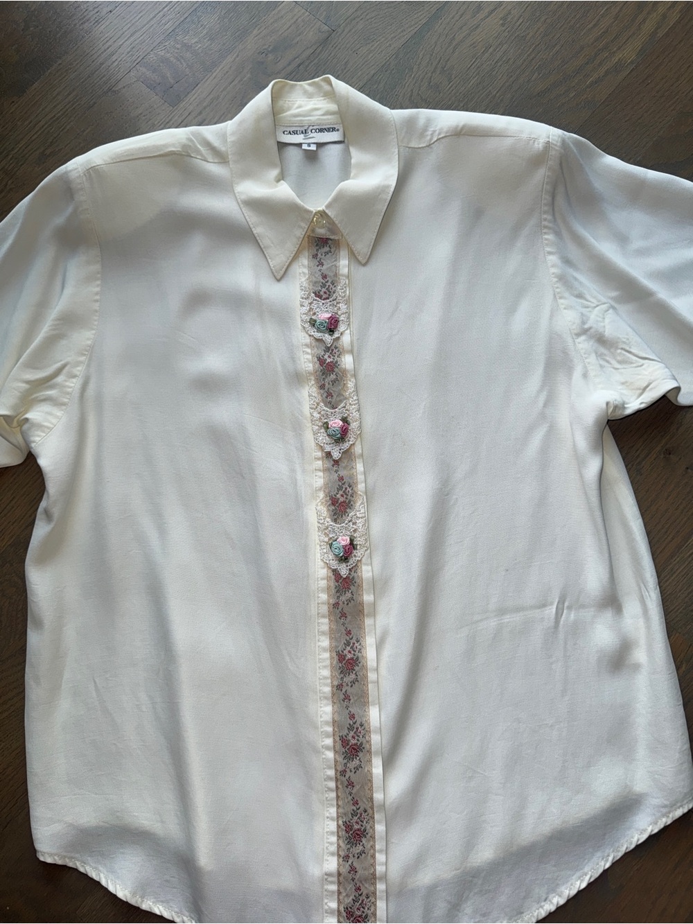 Casual Corner Vintage Top with Floral Design